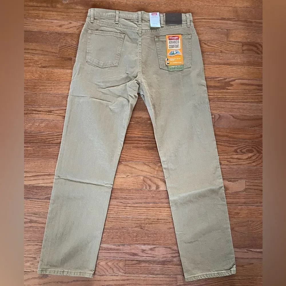 BEIGE WRANGLER STRAIGHT LEG REGULAR FIT ADVANCED COMFORT JEANS 38 X 32